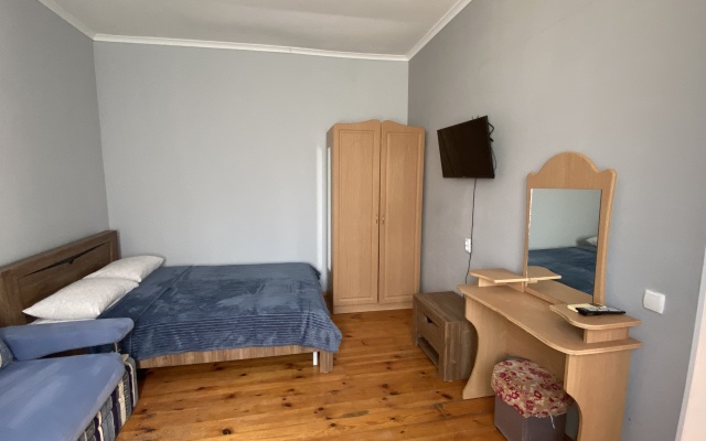 Taraktash Guest house