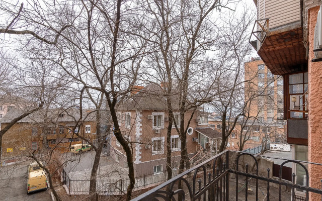 Versailles Apartments