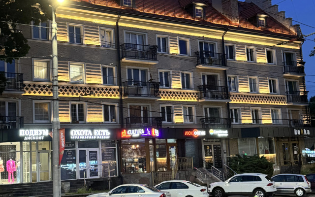 Stilnaya Studiya V Tsentre Kaliningrada Flat