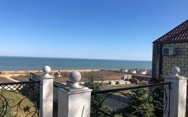 Частный дом у моря