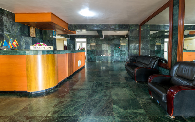 Aggrey  Hotel
