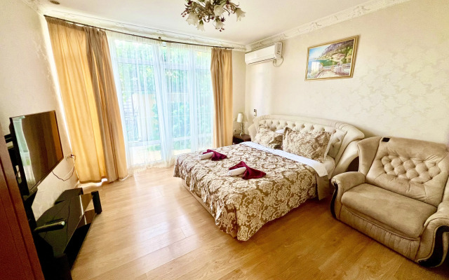 U Morya Prestizh Guest House