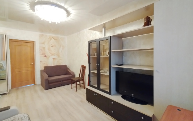 Na Prospekte Pobedy Apartments