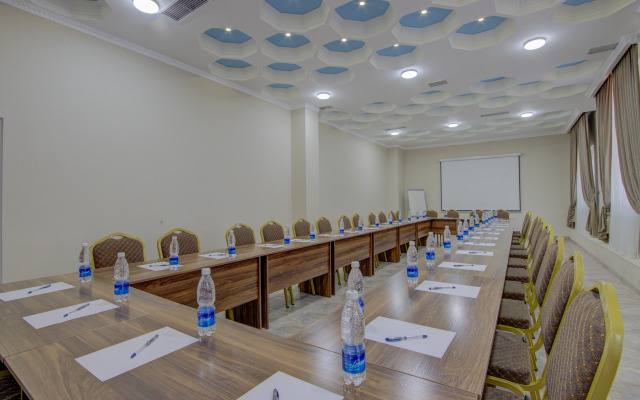 Shah Palace Hotel