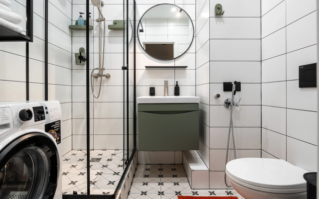 Yarkaya Studiya u Metro Pionerskaya Flat
