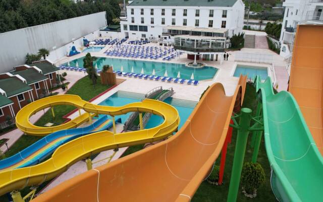 Отель Aqua Marinn Spa&Wellness