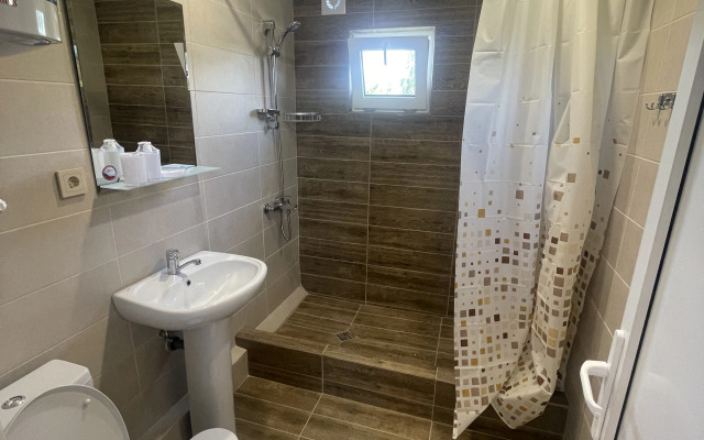 U Khanumy Guest House