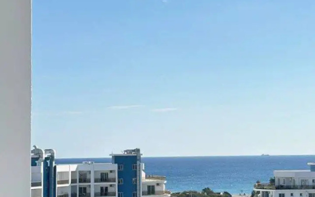 Апартаменты Уютные апартаменты с видом на море