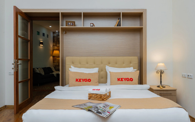 KeyGo #0159, 1 Bedroom, Balcony ,City Center Apartments