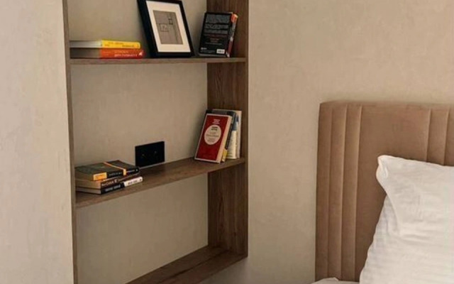 Dizaynerskaya Dvukhurovnevaya S Vidom Na More Flat