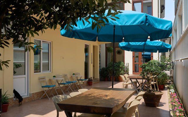 Vanatur Guest house