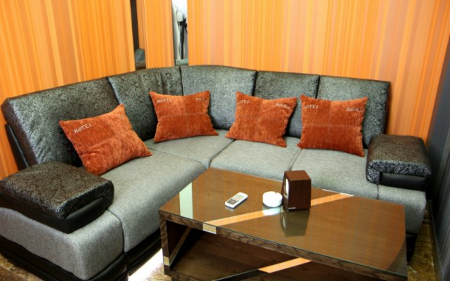 Roma Yerevan & Tours Hotel