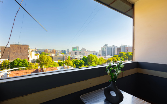 2-K, Ulitsa Yeznika Koghbatsi, Ko100 Flat