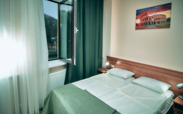 Kolizej Na Volzalnoy Hotel