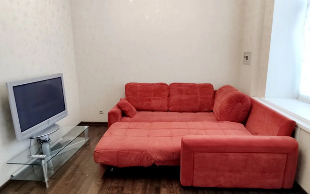 Na Novocherkasskom Prospekte Flat