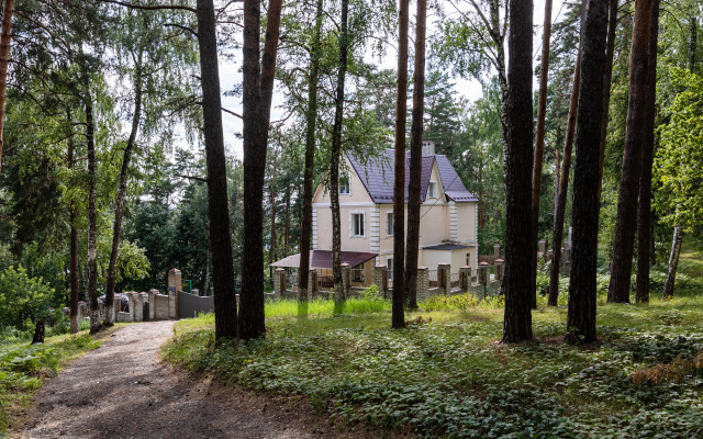 Lesnaya Skazka Guest House
