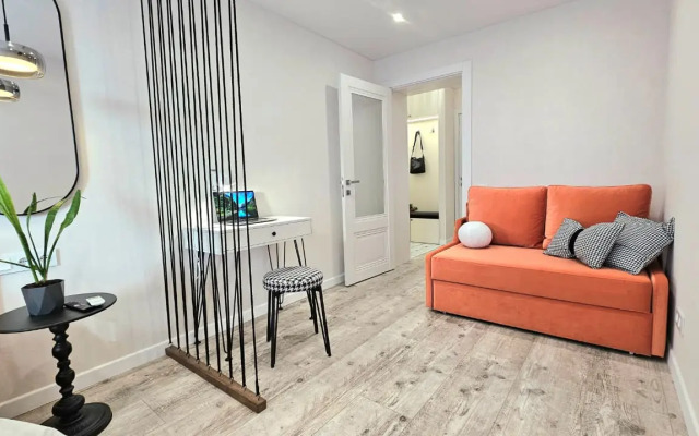 U Ozera Kaban: Stilny Remont I Idealnoye Raspolozhenie! Flat