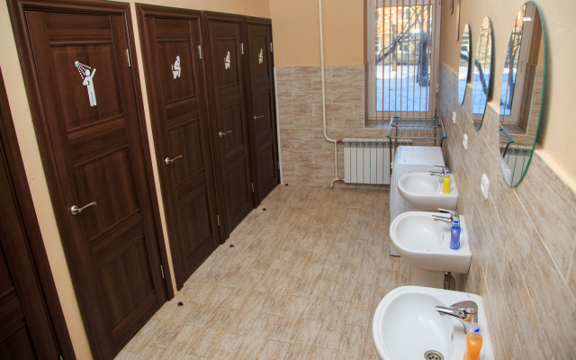 Oryol I Reshka Hostel