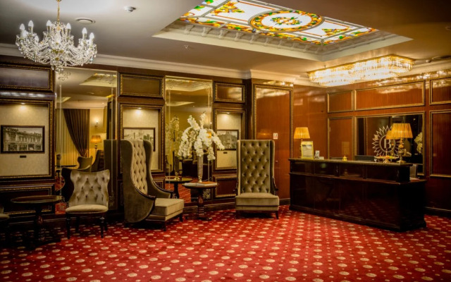 Отель BRISTOL Central Park Hotel 4*