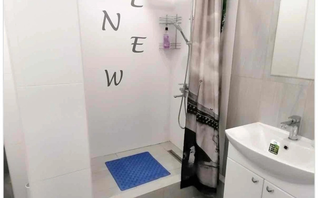 Na Ulitse Pavla Sharova 3k1 Flat
