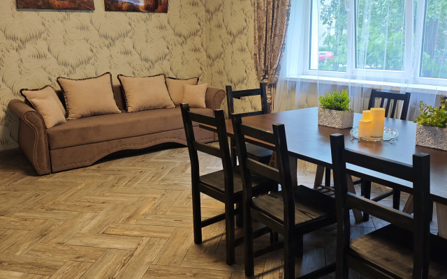 S Terrasoy I Otdelnym Vkhodom Flat