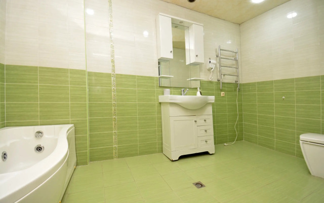 Prostornaya Kvartira na Severnom Prospekte, Hh533 Flat