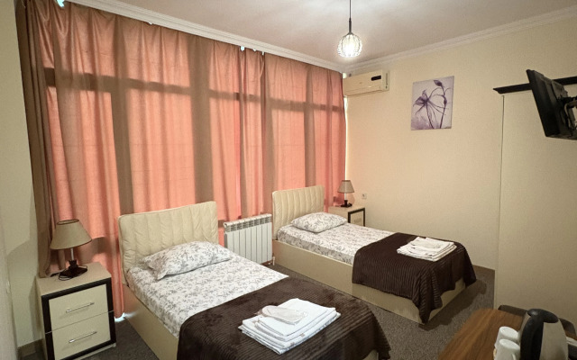 Chill Out Hotel