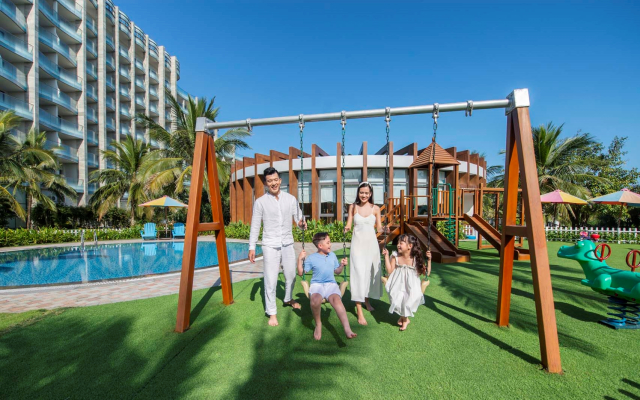 Курортный отель Vinpearl Resort & Golf Nam Hoi An