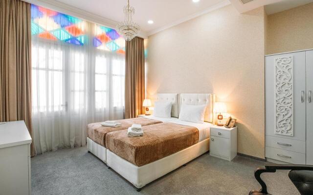 Aivani Hotel