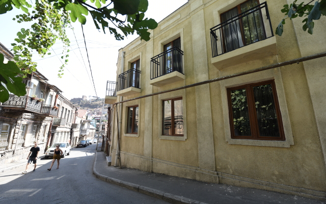 New House Apartments