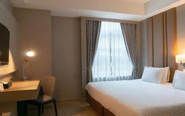 Ramada by Wyndham Bangkok Sukhumvit 11