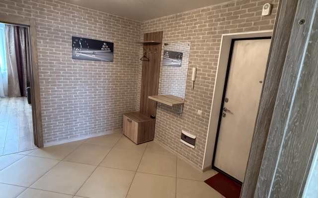 Dizaynerskaya Dvukhkomnatnaya Kvartira Flat