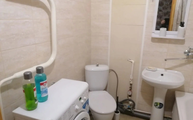Chekhova 2B Flat