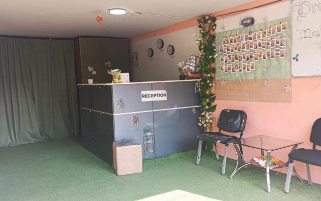 Dreamer's Den Hostel and Tours Hostel