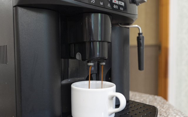 Квартира Двухкомнатная вид на Ботанический сад на 2 этаже