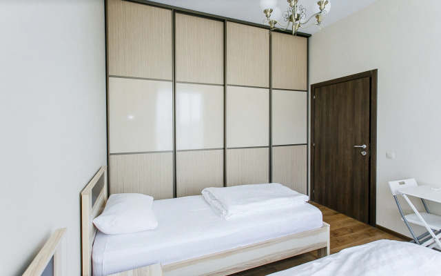 Na Parusnoy 19 (Imeretinskiy) Flat