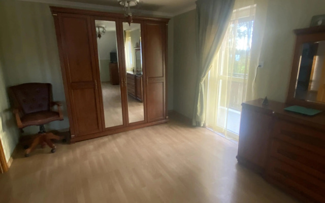 Частный дом Большой дом возле Светлогорска