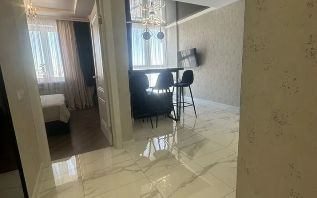 Квартира с панopaмным видoм нa pеку и мост