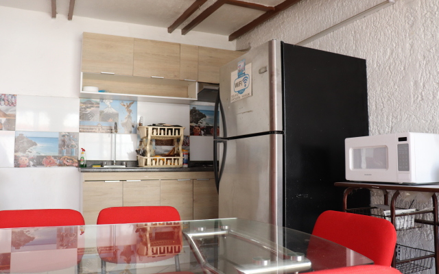 Casa Liceo by Rotamundos Guest House