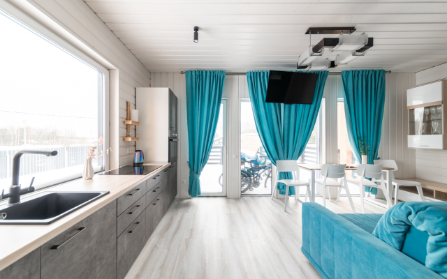 Гостевой дом LuckyHomeRent Домик у Озера 2