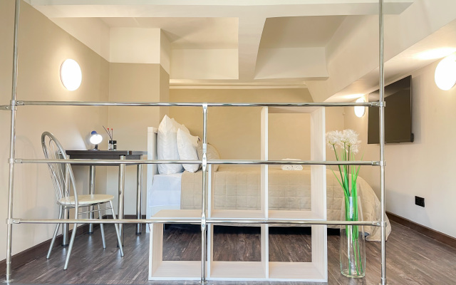 Sovremennyye uyutnyye dvukhurovnevyye 226 Apartments