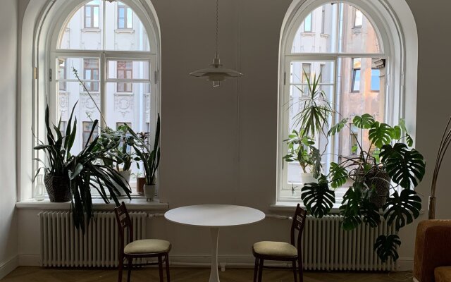 Апартаменты Восстания 55