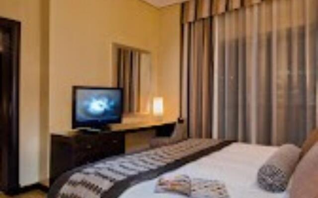 TIME Oak Hotel & Suites