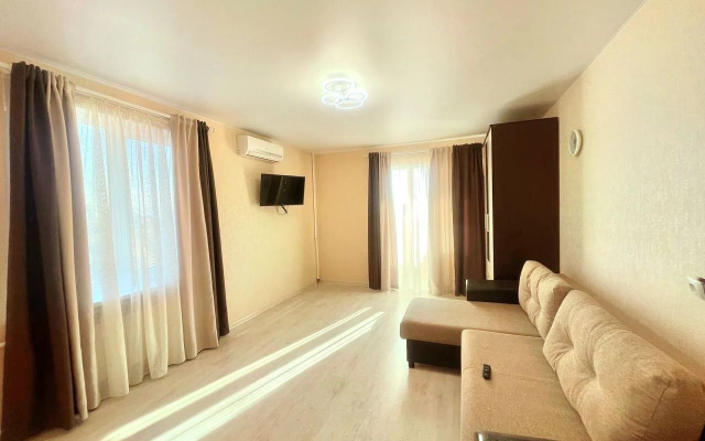Na Ulitse Sudakskaya 8 Flat