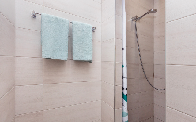 Апартаменты 2-комнатные для семьи с большим балконом