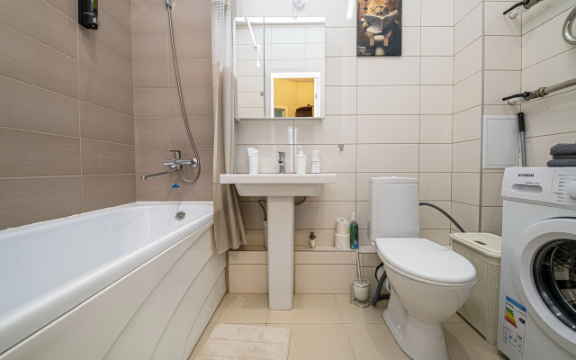 Апартаменты SunSet Чазова 2