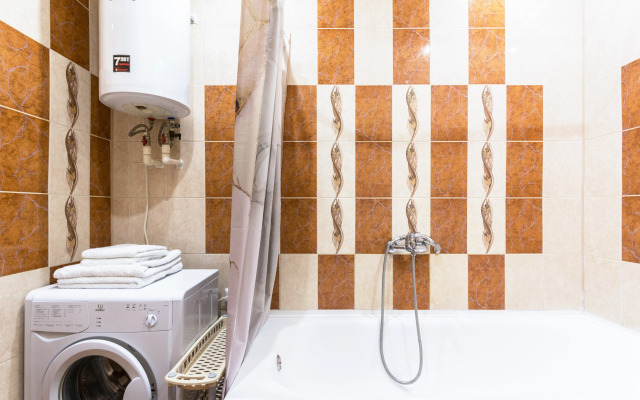 V Tsentre Goroda Oktyabryskiy Prospekt 29 Flat
