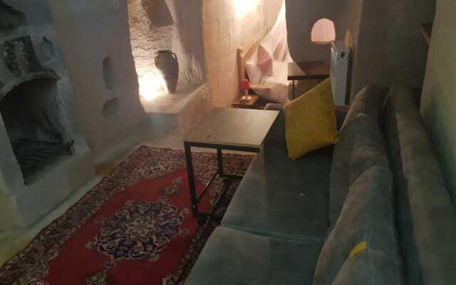Cronos Cappadocia Cave Hotel