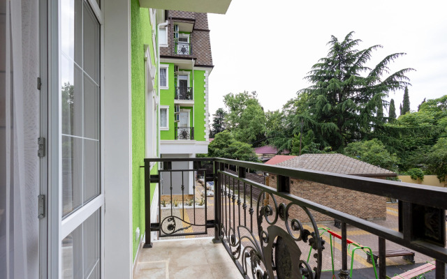 Апартаменты Red Apartments Арт Лайт Сити Шерли