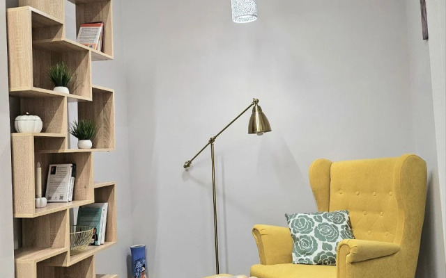 BGH Na Allei Geroyev Flat